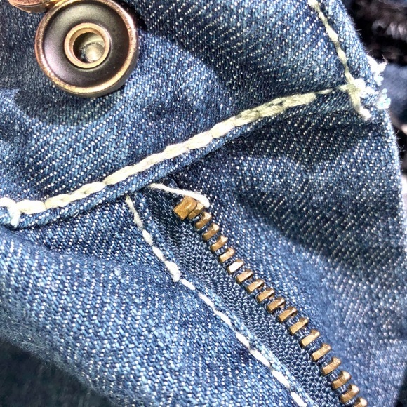 Cute fitted jeans with cuffs at bottom - Picture 8 of 12